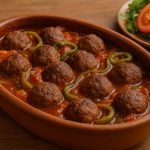 Güveçte Köftenin Yanına Ne Gider?