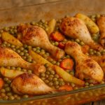 Fırında Patatesli Bezelyeli Tavuk Tarifi